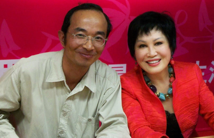 代寫回憶錄作家或?qū)懯滞扑]